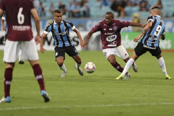 Atacante Tilica e lateral-direito Ivan marcaram os gols do time da Serra
