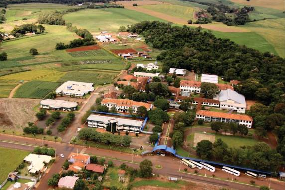 Processo seletivo oferece 440 vagas divididas em nove cursos superiores: Administração, Agronomia, Design de Moda, 

Enfermagem, Engenharia de Produção, Laticínios, pedagogia, Psicologia e Sistemas de Informação