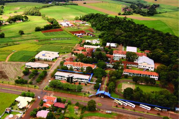 Aulas da especialização em Gestão Empresarial e em Gestão e Manejo na Bovinocultura Leiteira iniciam em outubro