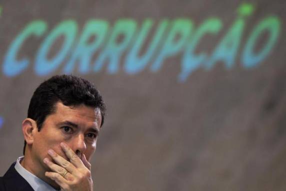 Medida hoje depende de decisão do Supremo Tribunal Federal (STF). Julgamento está marcado para o dia 10 de abril. Ministro da Justiça também pretende reestruturar a Lava-Jato