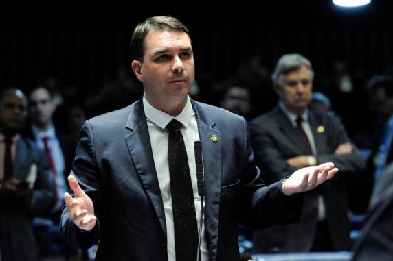 Segundo investigações, valor não consta de declarações de Imposto de Renda