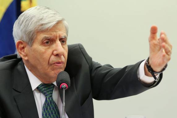 No Twitter, o ministro-chefe do Gabinete de Segurança Institucional disse que o órgão deve acompanhar campanhas internacionais que o governo entende como prejudiciais ao país