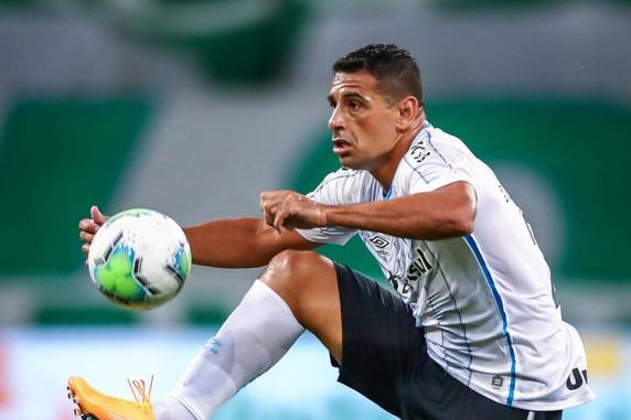 Equipe de Renato Portaluppi buscou igualdade nos minutos finais com gol de Diego Souza