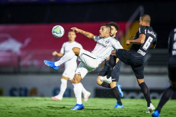 Claudinho marcou o gol da vitória da equipe paulista