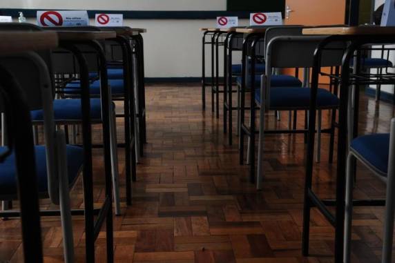 Governo estadual deve se manifestar ainda neste domingo sobre nova decisão