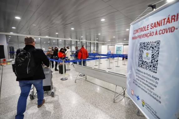 Válida para brasileiros e estrangeiros, medida será obrigatória para quem quiser entrar no país