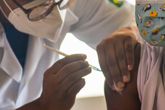 Estado contabilizou mais de 21 mil casos confirmados de covid-19 nas últimas 24 horas, o recorde de novas infecções em um dia