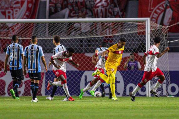 Tricolor segue com 43 pontos e agora ocupa a terceira colocação, atrás de Bahia e Cruzeiro