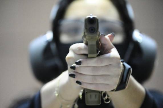 Na gestão de Jair Bolsonaro o número de armas em posse de caçadores, atiradores e colecionadores (CACs) triplicou