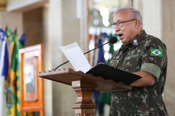 Escolhido no governo Bolsonaro dará lugar ao general Tomás Miguel Ribeiro Paiva, atual comandante militar do Sudeste