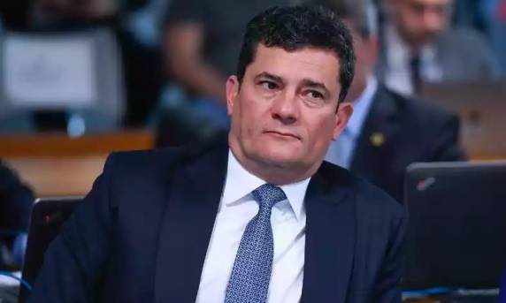 Acusação tem como base vídeo de oito segundos que viralizou nas redes sociais