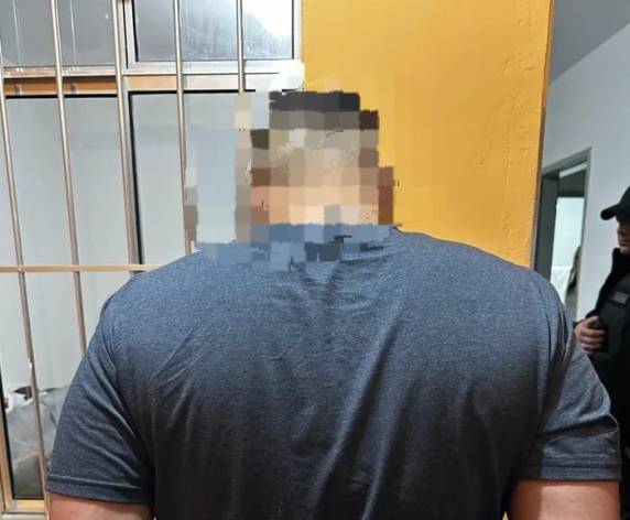 Indivíduo se apresentava nas redes sociais como Pai Hugo de Oxalá e prometia reatar romances; segundo a investigação, vítimas eram ameaçadas para efetuar depósitos