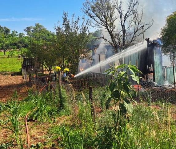 Família precisa de ajuda para recomeçar