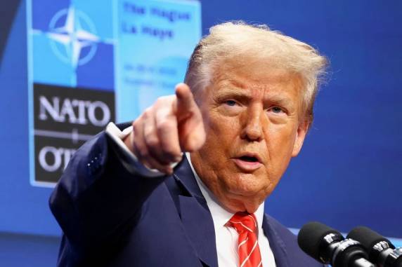 Segundo presidente, gestão americana ocorrerá até que haja uma ''transição adequada''