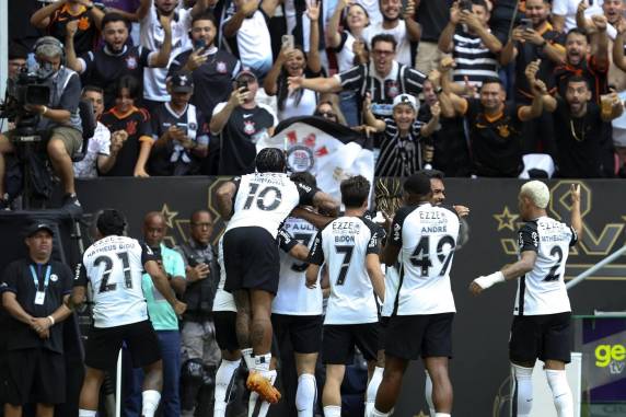 Gols do Timão foram marcados por Gabriel Paulista e Yuri Alberto