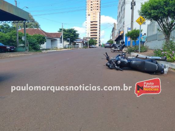 Acidente ocorreu na manhã desta quarta-feira (25), no cruzamento das ruas Planalto e São Paulo; vítimas foram encaminhadas ao hospital