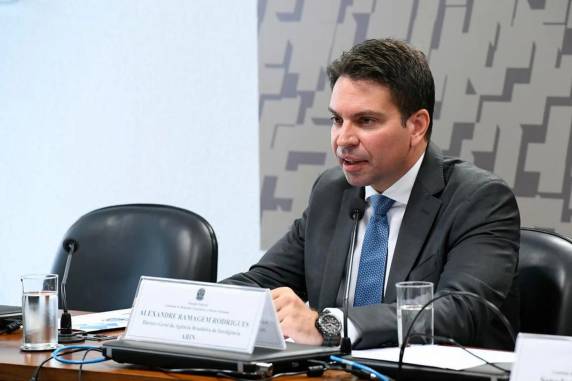 Ainda não há detalhes sobre o que motivou a detenção
