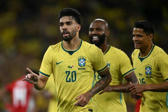 Jogadores que entraram no segundo tempo contra o Panamá tiveram melhor desempenho do que os titulares